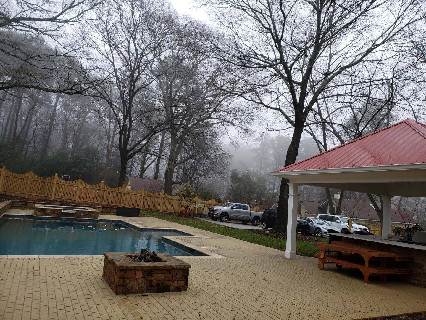 custom swimming pool builders